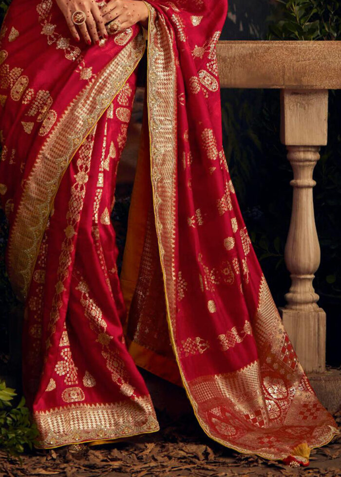 Buy Red Bandhani Silk Woven Saree With Unstitched Blouse Piece Kalki  Fashion India