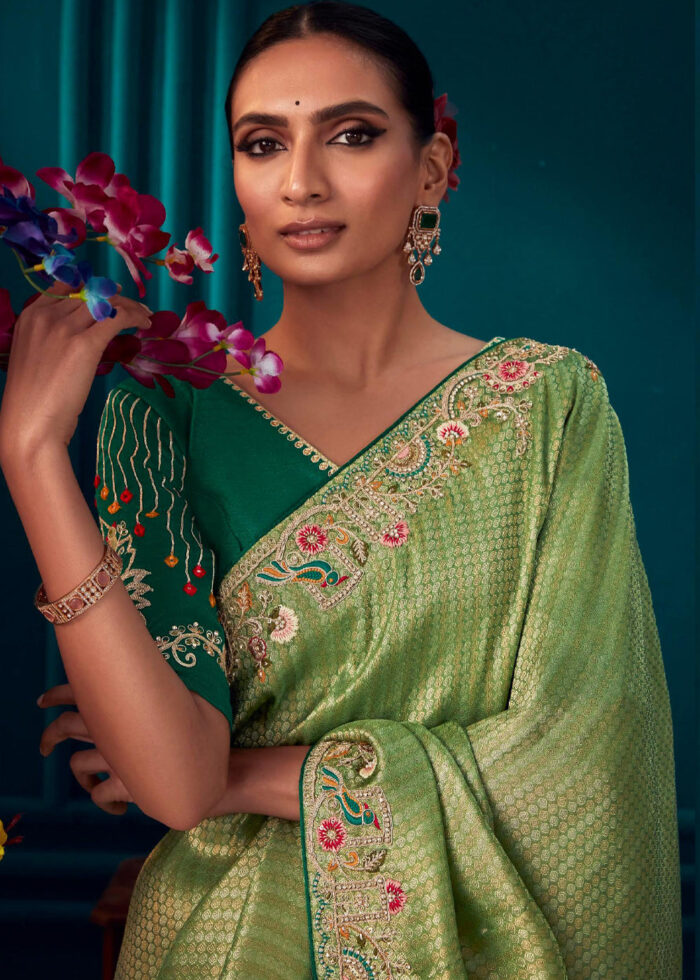 Buy Beauteous Green Color Kanjivaram Silk Saree Blouse | Lehenga-Saree